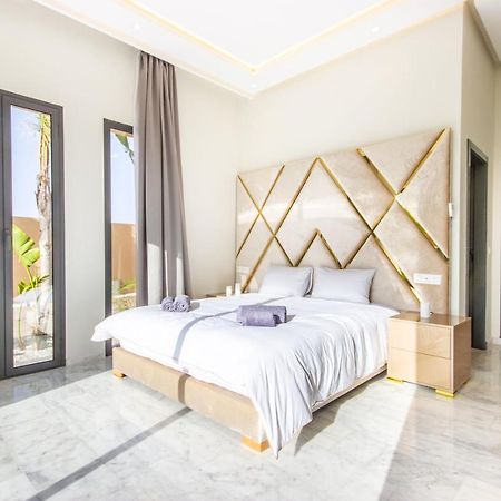Villa NeWaVe, Lux, Piscine chauffée Inclus, Personnels à Marrakesh Extérieur photo