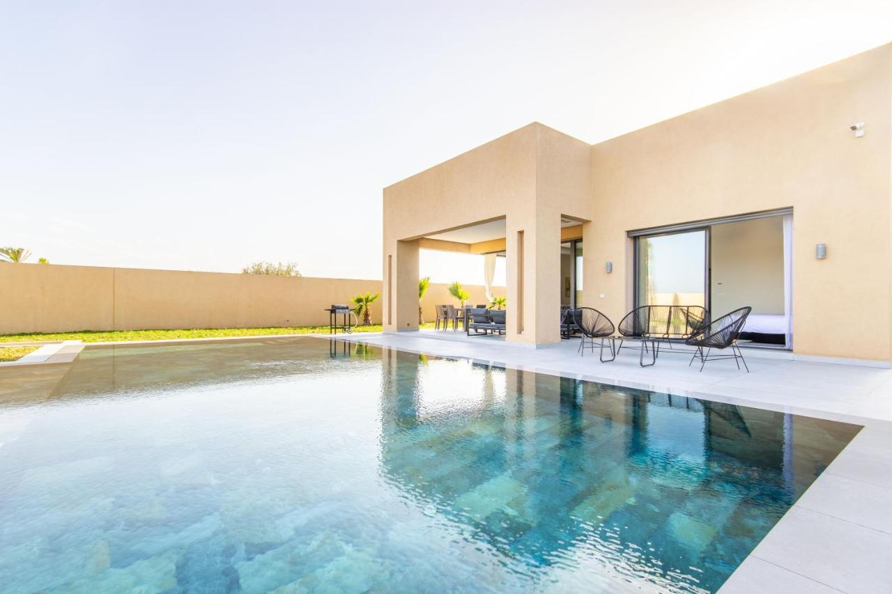 Villa NeWaVe, Lux, Piscine chauffée Inclus, Personnels à Marrakesh Extérieur photo