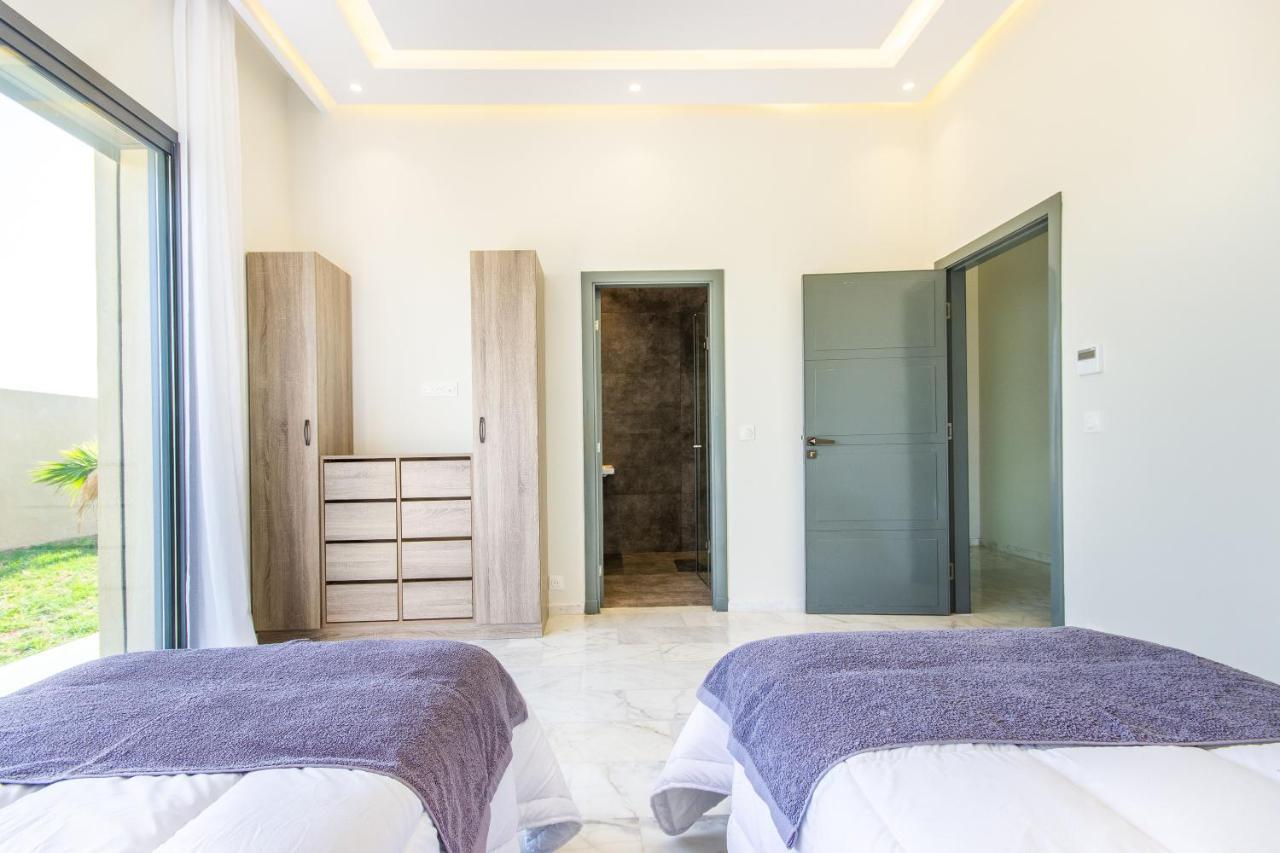 Villa NeWaVe, Lux, Piscine chauffée Inclus, Personnels à Marrakesh Extérieur photo