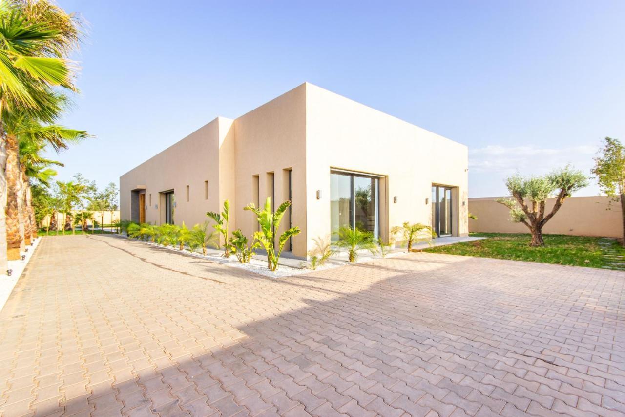 Villa NeWaVe, Lux, Piscine chauffée Inclus, Personnels à Marrakesh Extérieur photo